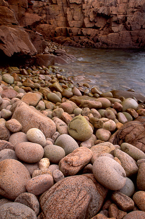 acadia boulder beach 7.jpg