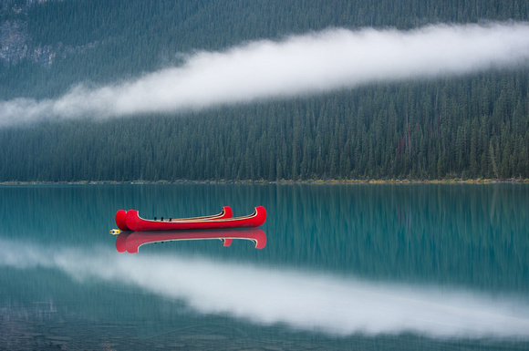 Red Canoe_Lake Louise